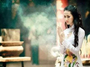 Read more about the article Cách khấn khi đi chùa : HƯỚNG DẪN bài khấn và trình tự lễ